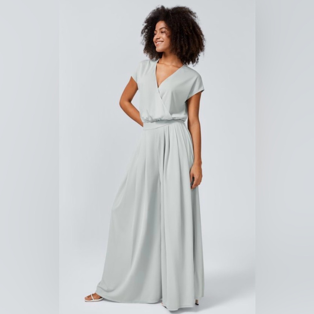 NWT Halara wide Leg V Neck Jumpsuit Short Sleeve Waffle Knit Silver MEDIUM